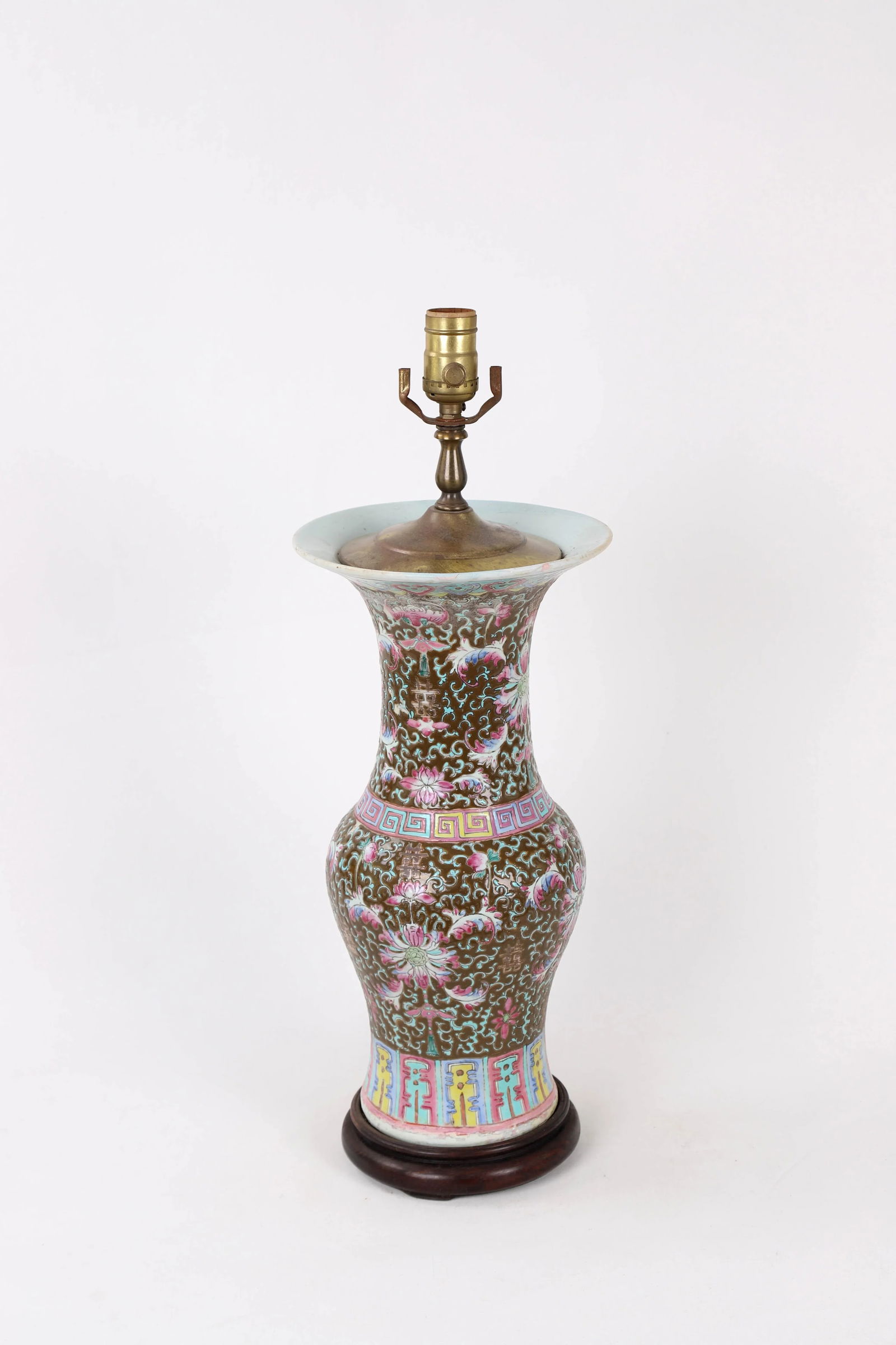 Late 19th Century Famille Rose Arabesque Qing Vase Lamp - 2