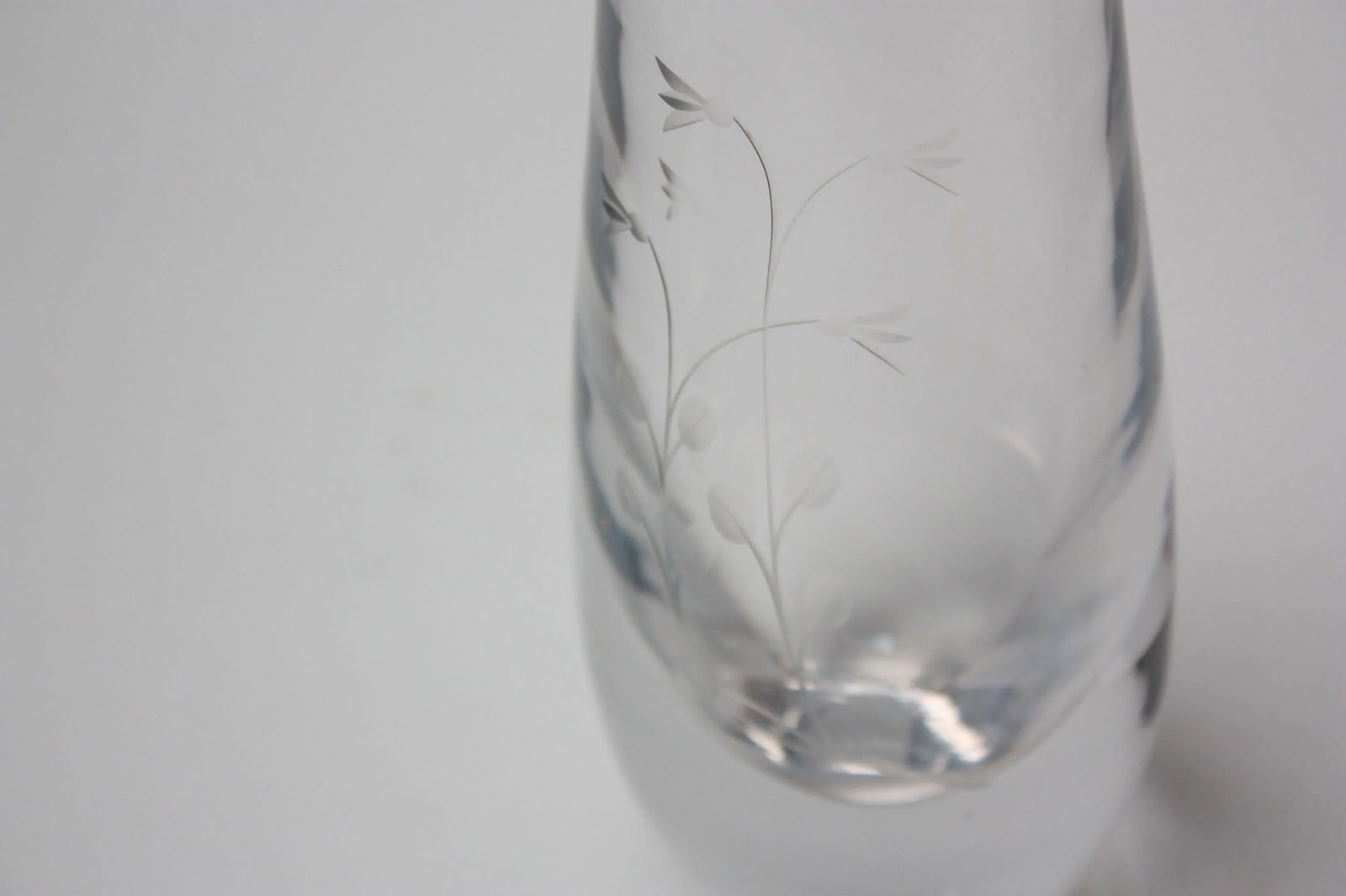 Kosta Boda Blown Glass Vase With Floral Etching - 6