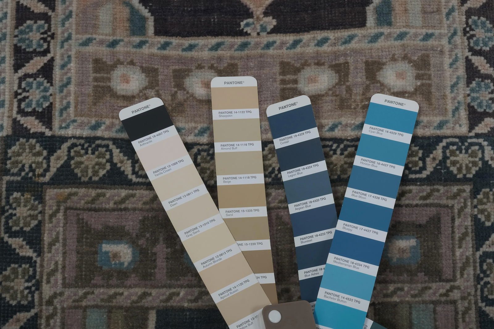 1970s Turkish Long and Narrow Runner Rug - 11