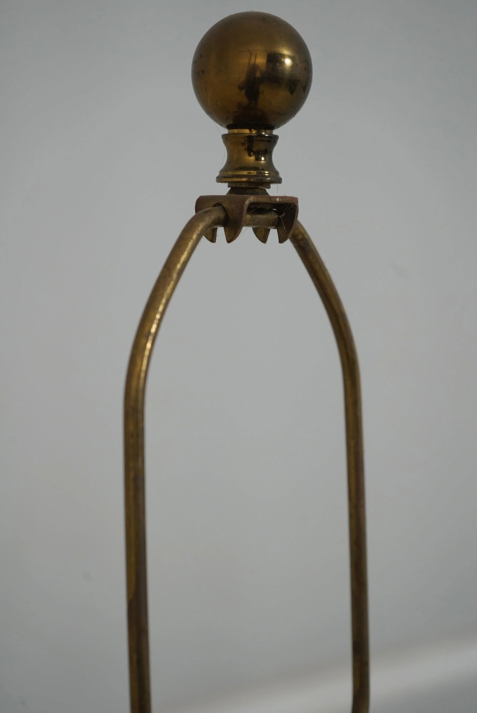 Stiffel Attributed Brass & Crackle Glass Table Lamp - 6