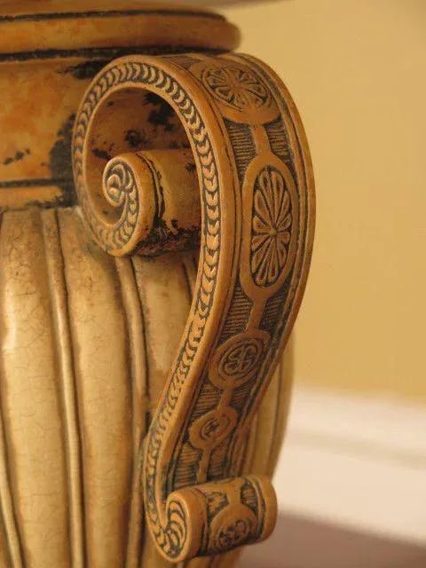 Venetian Paint Decorated Urn Shaped Table Lamp with Shade - 4