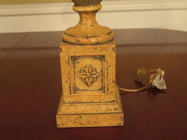 Venetian Paint Decorated Urn Shaped Table Lamp with Shade - 6