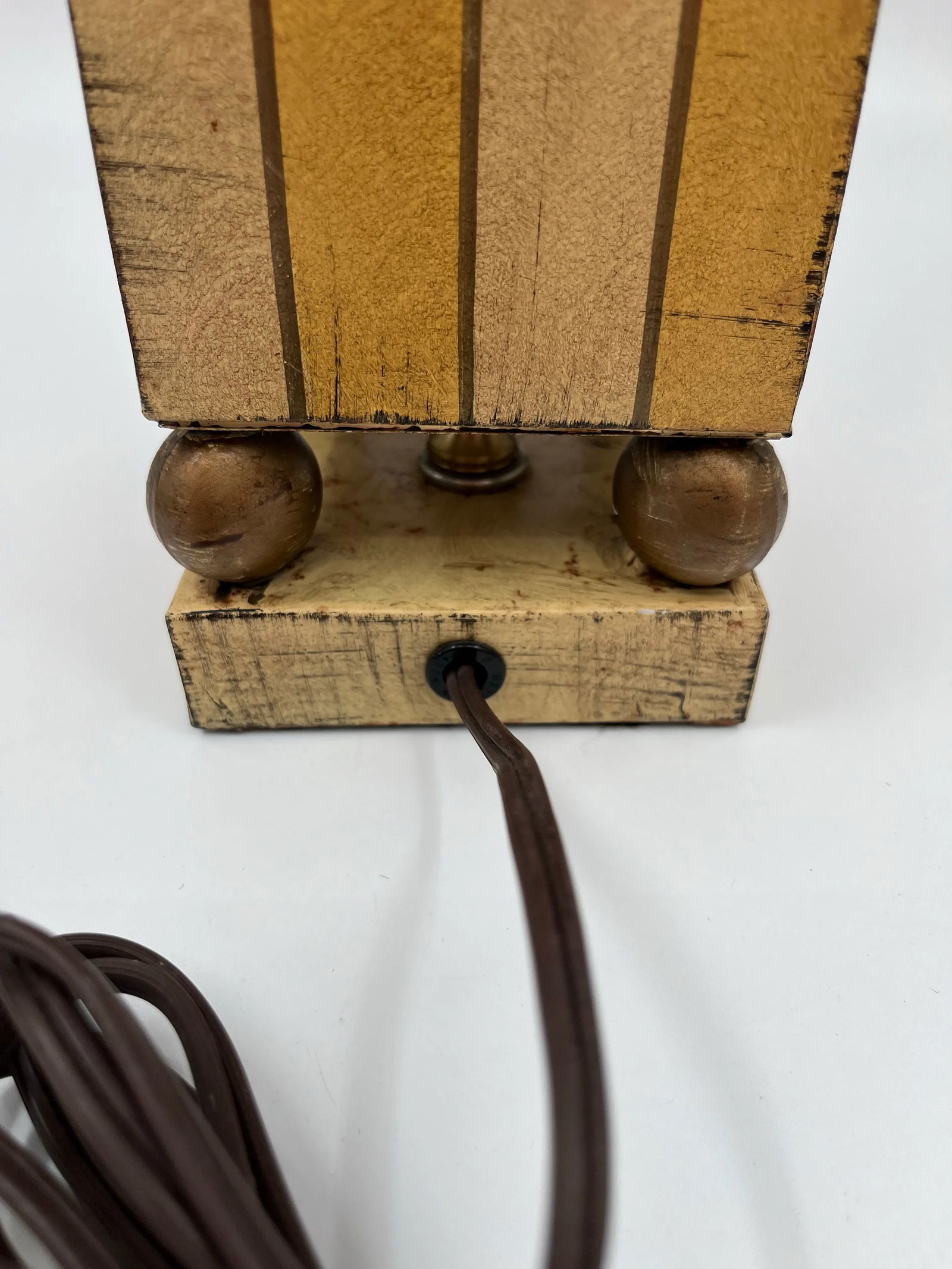 1990s Worlds Away Hand Painted Tole Metal Table Lamp - 8