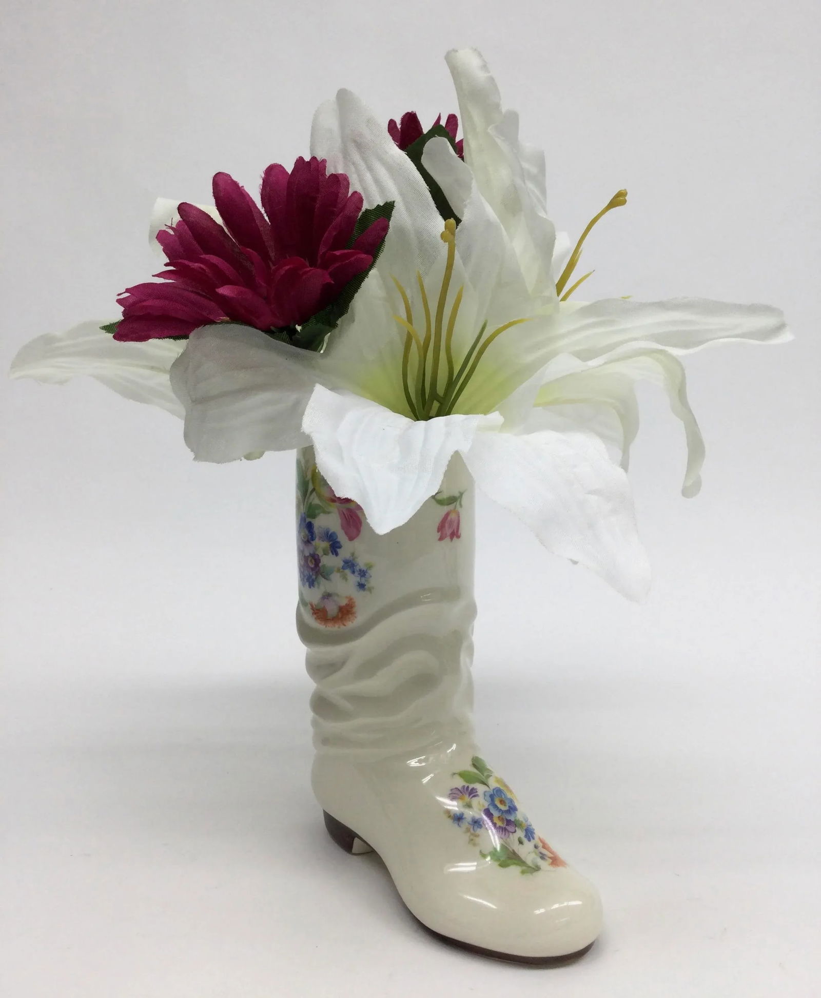 Vintage Porcelain Boot Shaped Bud Vase - 8