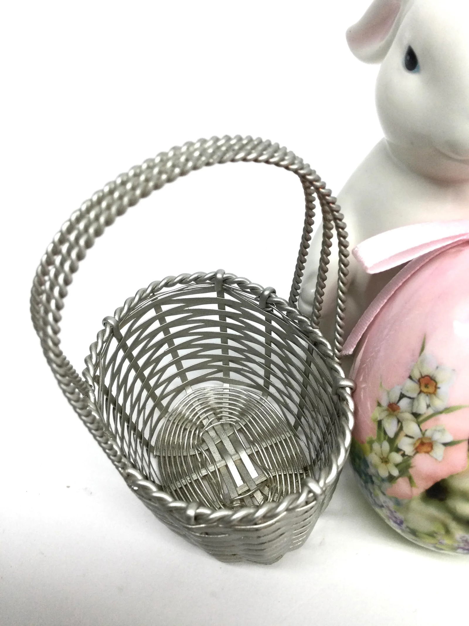 Silver Plate Basket and Porcelaine Bunny Salt Shaker and Egg Ornament - 3