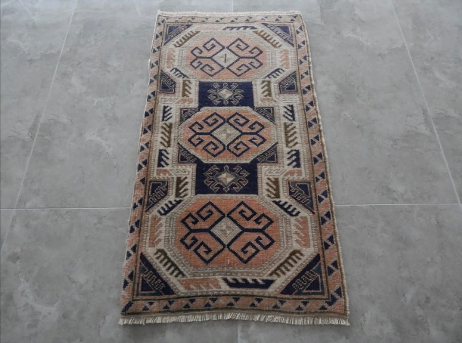 Distressed Low Pile Turkish Yastik Petite Rug Hand Knotted Faded Runner - 1"²10"³ Ã - 3