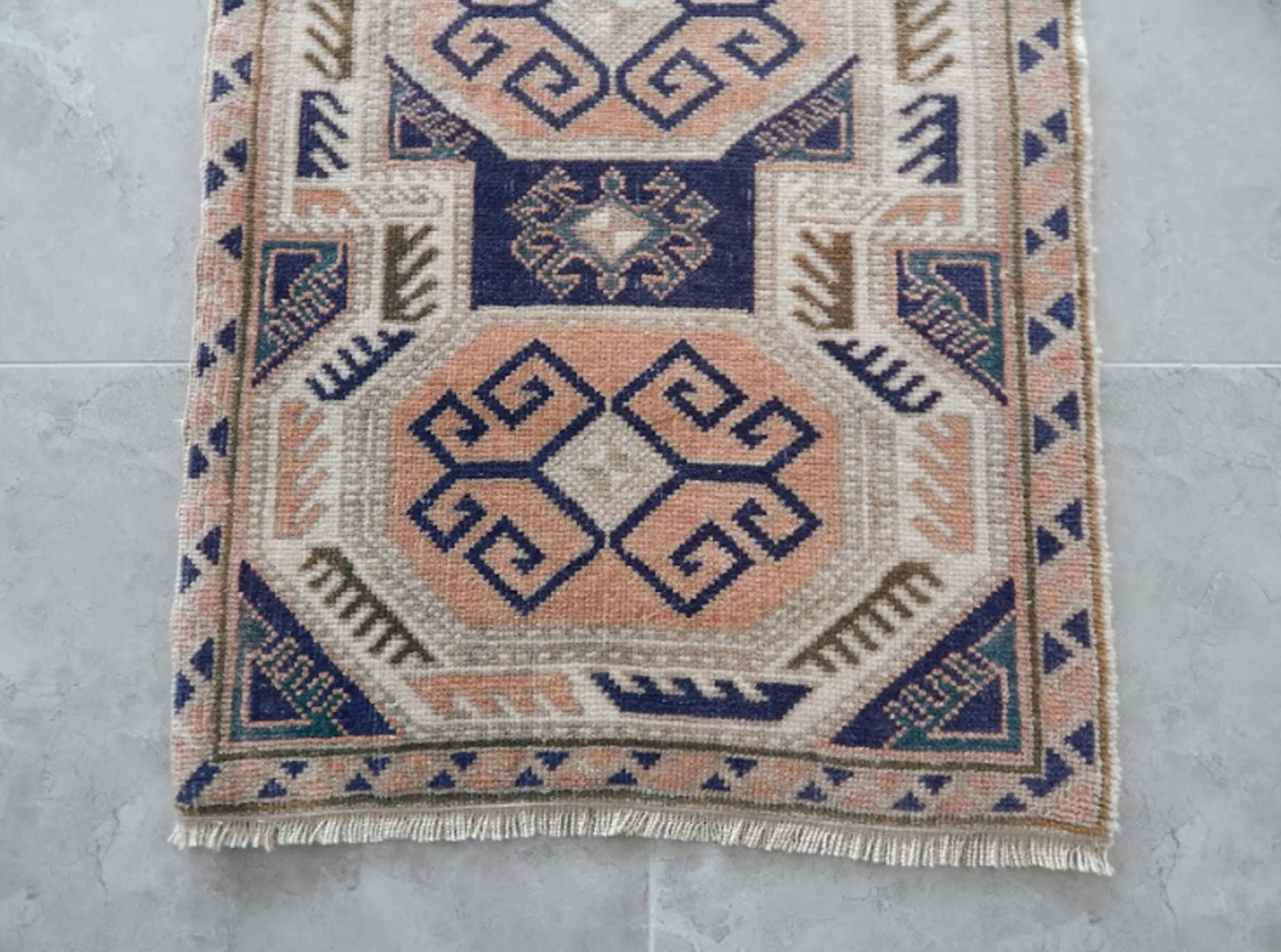 Distressed Low Pile Turkish Yastik Petite Rug Hand Knotted Faded Runner - 1"²10"³ Ã - 5