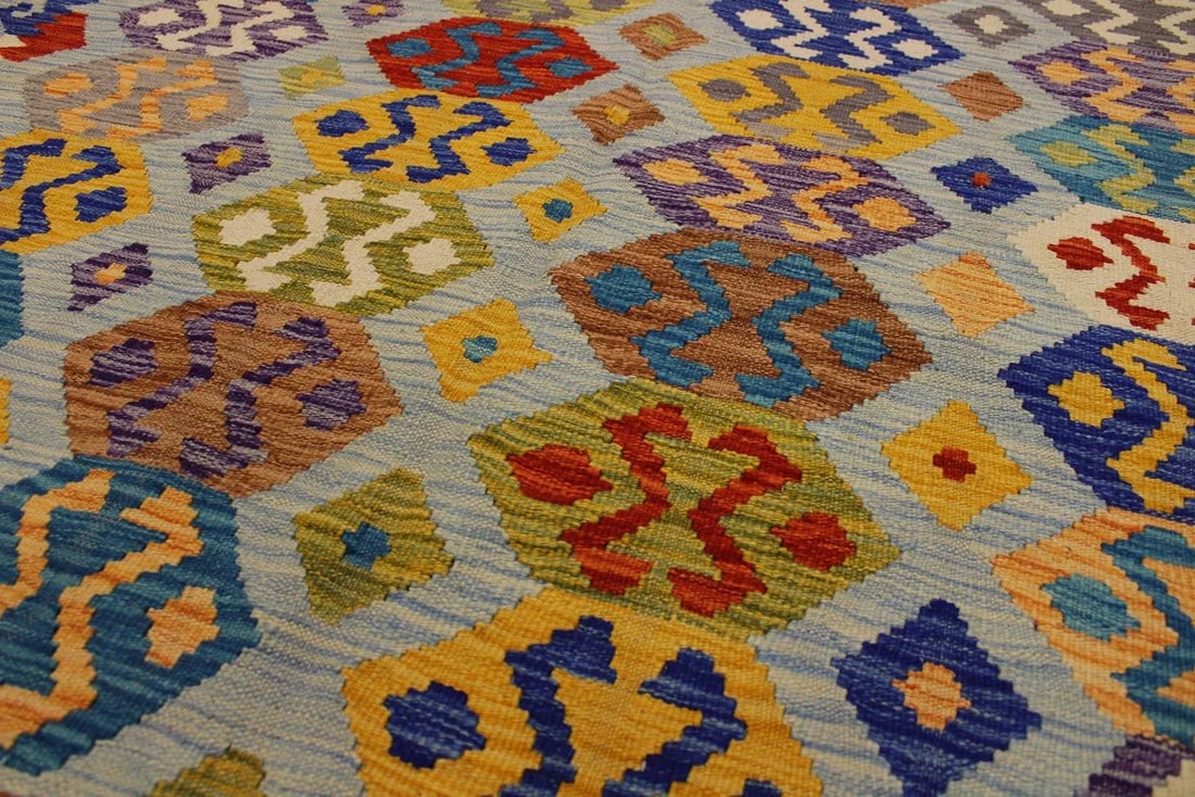 Bohemian Tribal Kilim Hand-Woven Wool Rug - 5"²3"³ Ã— 6"²5"³ - 4