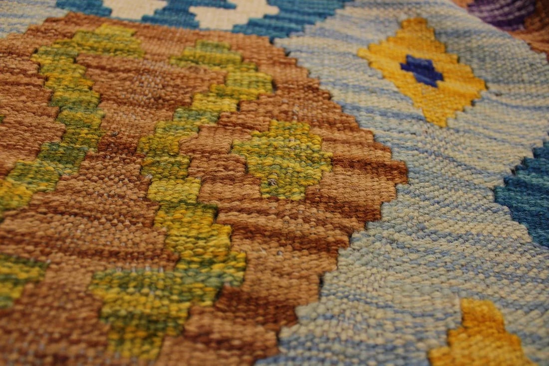 Bohemian Tribal Kilim Hand-Woven Wool Rug - 5"²3"³ Ã— 6"²5"³ - 6