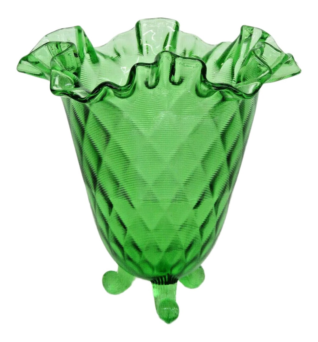 Fenton Springtime Diamond Optic Green Glass Ruffled Rim Three Footed Vase (1 of 11)
