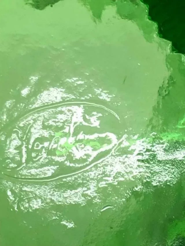 Fenton Springtime Diamond Optic Green Glass Ruffled Rim Three Footed Vase - 6