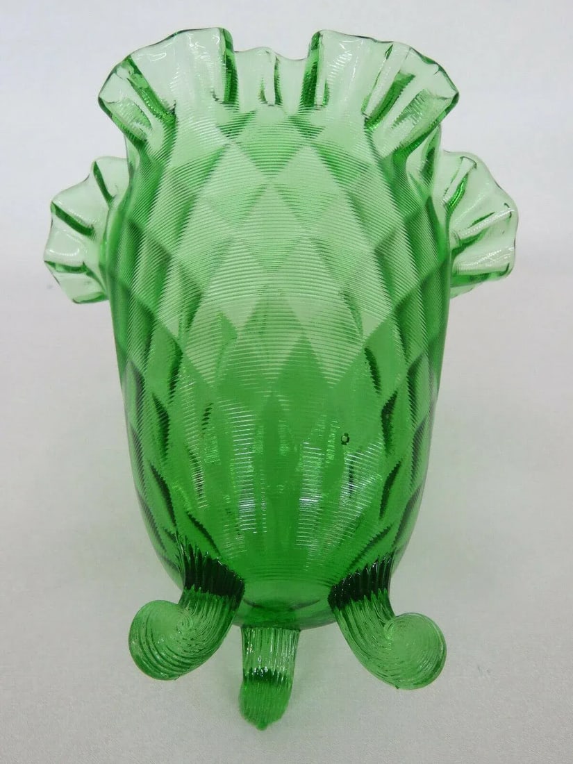 Fenton Springtime Diamond Optic Green Glass Ruffled Rim Three Footed Vase - 7