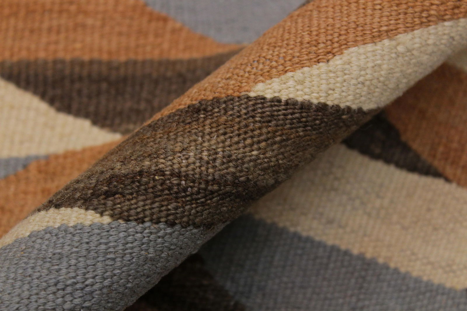 Contemporary Kilim Ivory/Gray Hand-Woven Wool Rug- 4'8 X 6'9 - 6