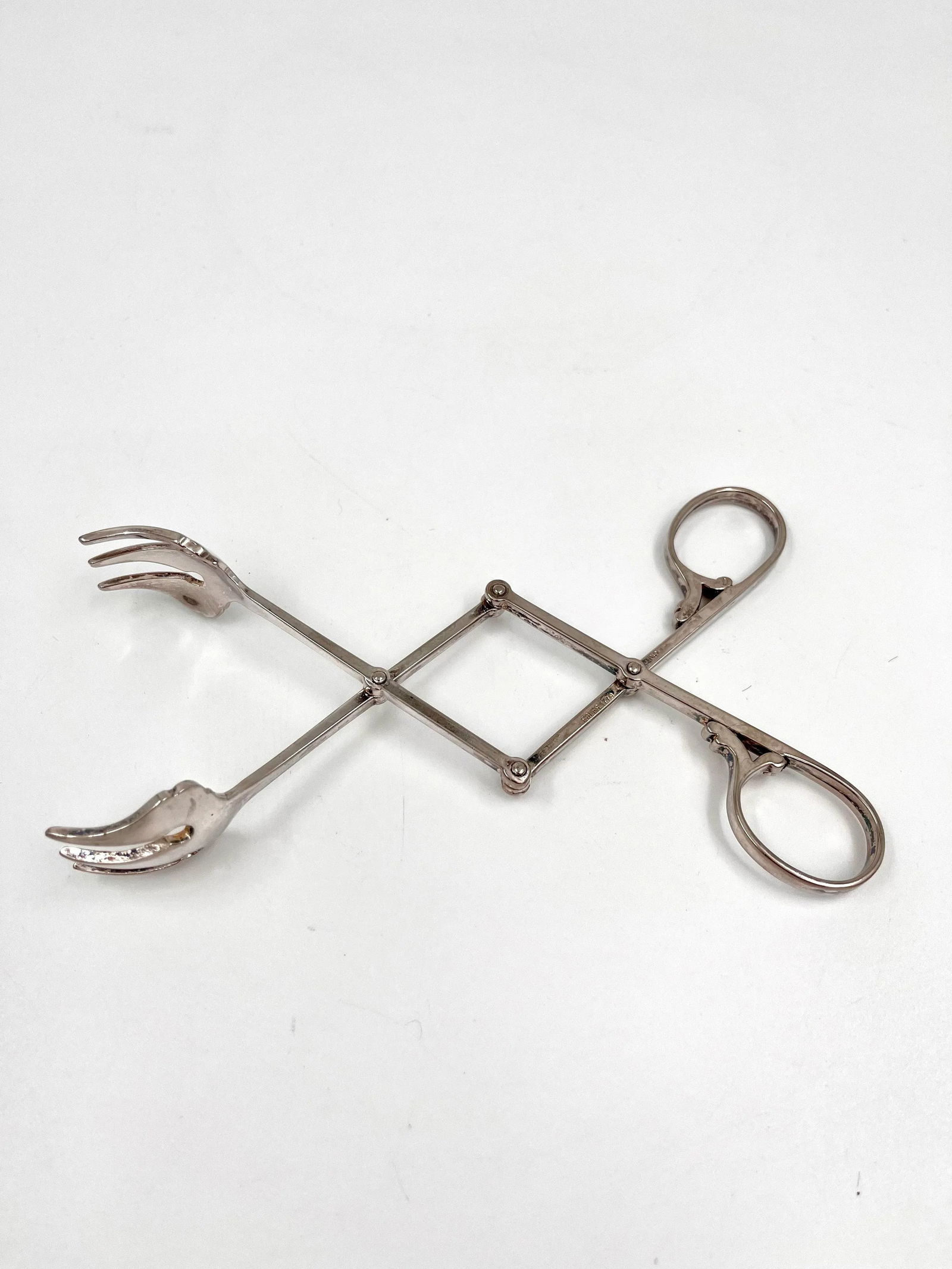 Vintage Eales 1779 Silverplate Articulated Ice/Sugar Cube Tongs Made in Italy - 9