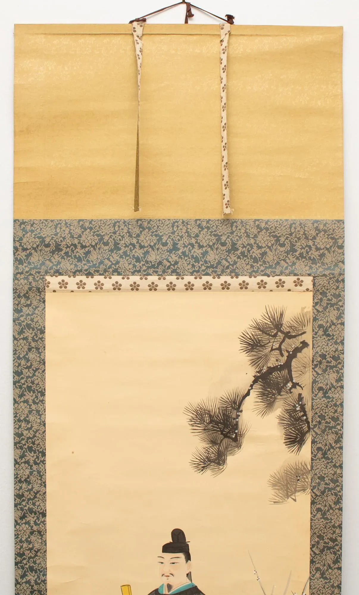 Early 20th Century XL Meiji or Early Showa Japanese Watercolor Scroll Painting, "Man in Kimono With - 2