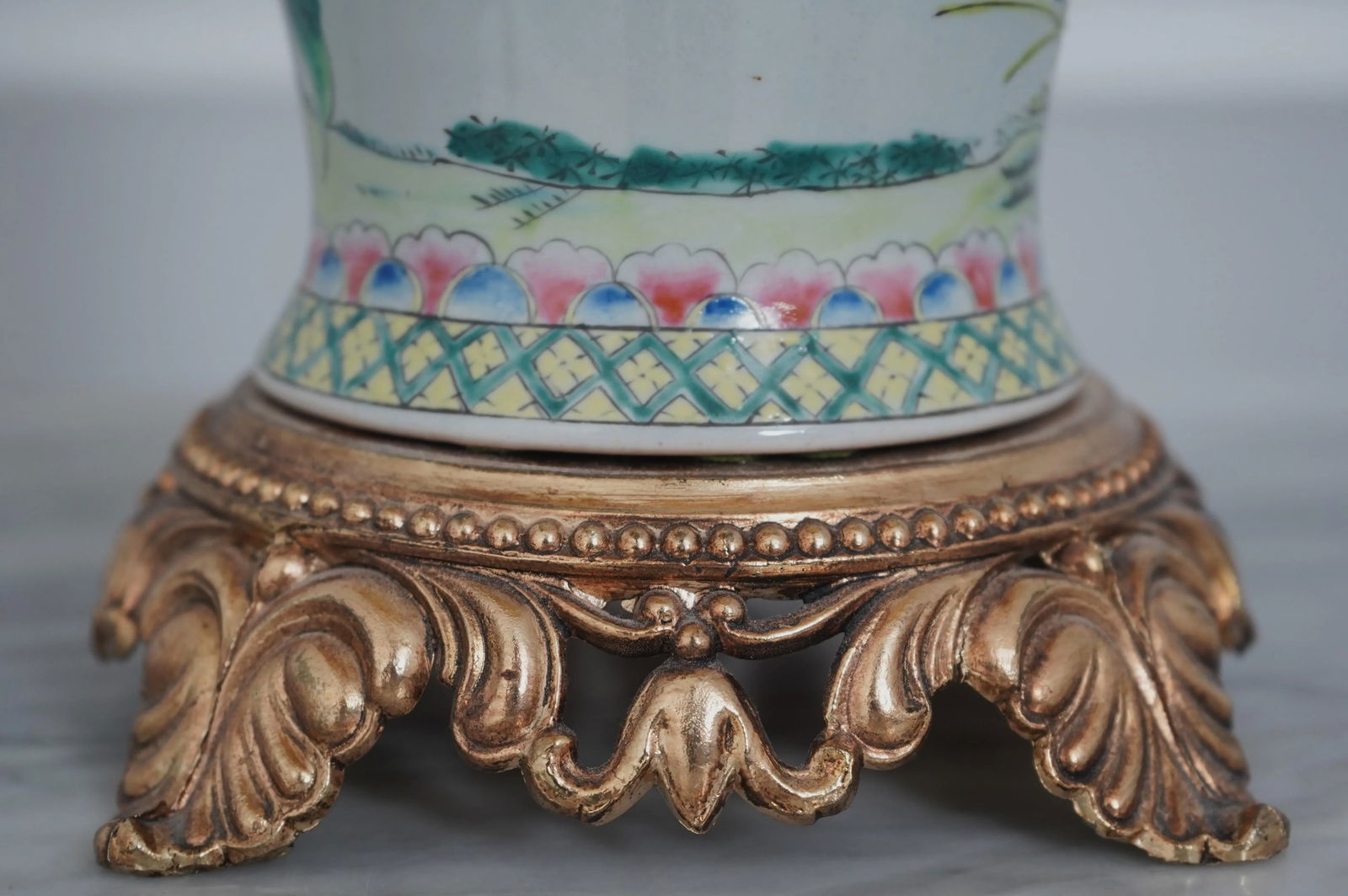 Chinoiserie Porcelain Asian Inspired Table Lamp - 5