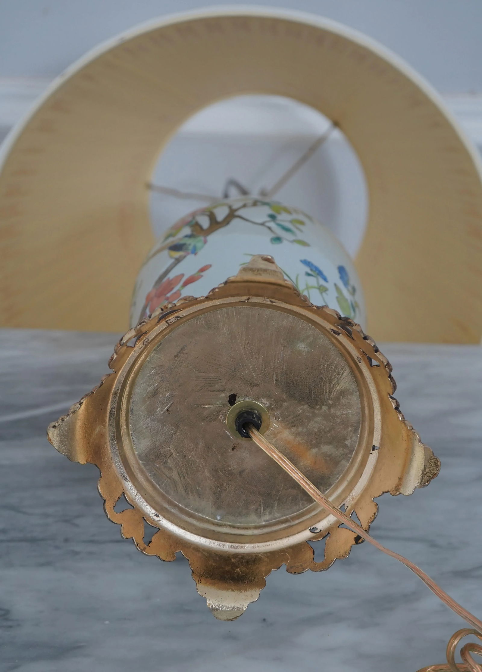 Chinoiserie Porcelain Asian Inspired Table Lamp - 8