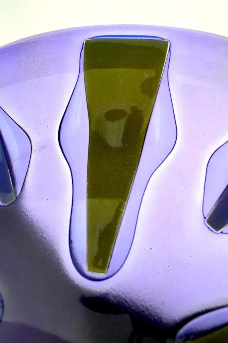 Modernist Glass Plate by Higgins - 9