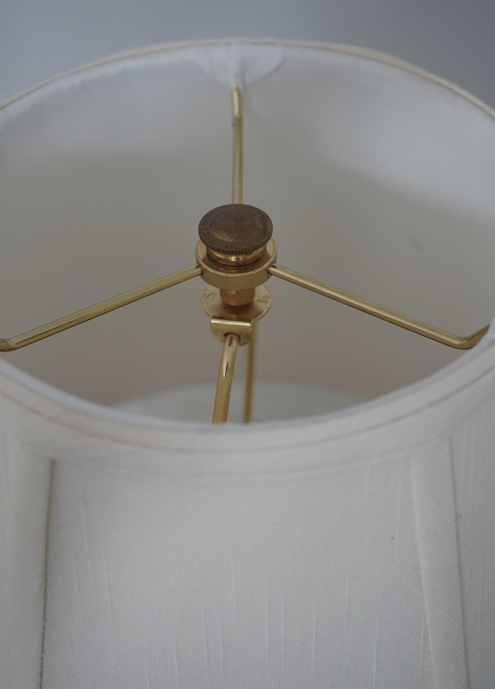 Stiffell Traditional Brass Table Lamp W. Shade - 7