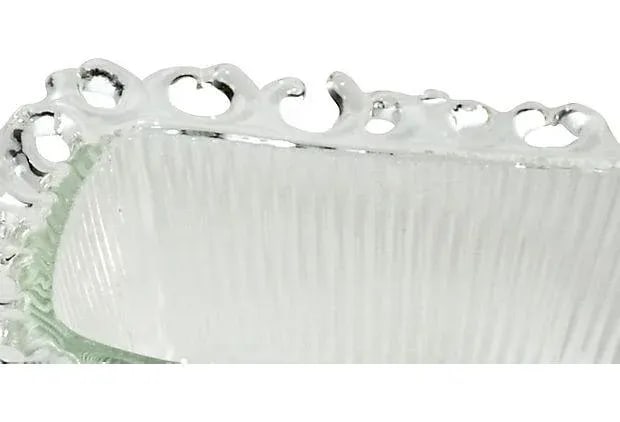 Loop Rim Glass Pedestal Box - 5