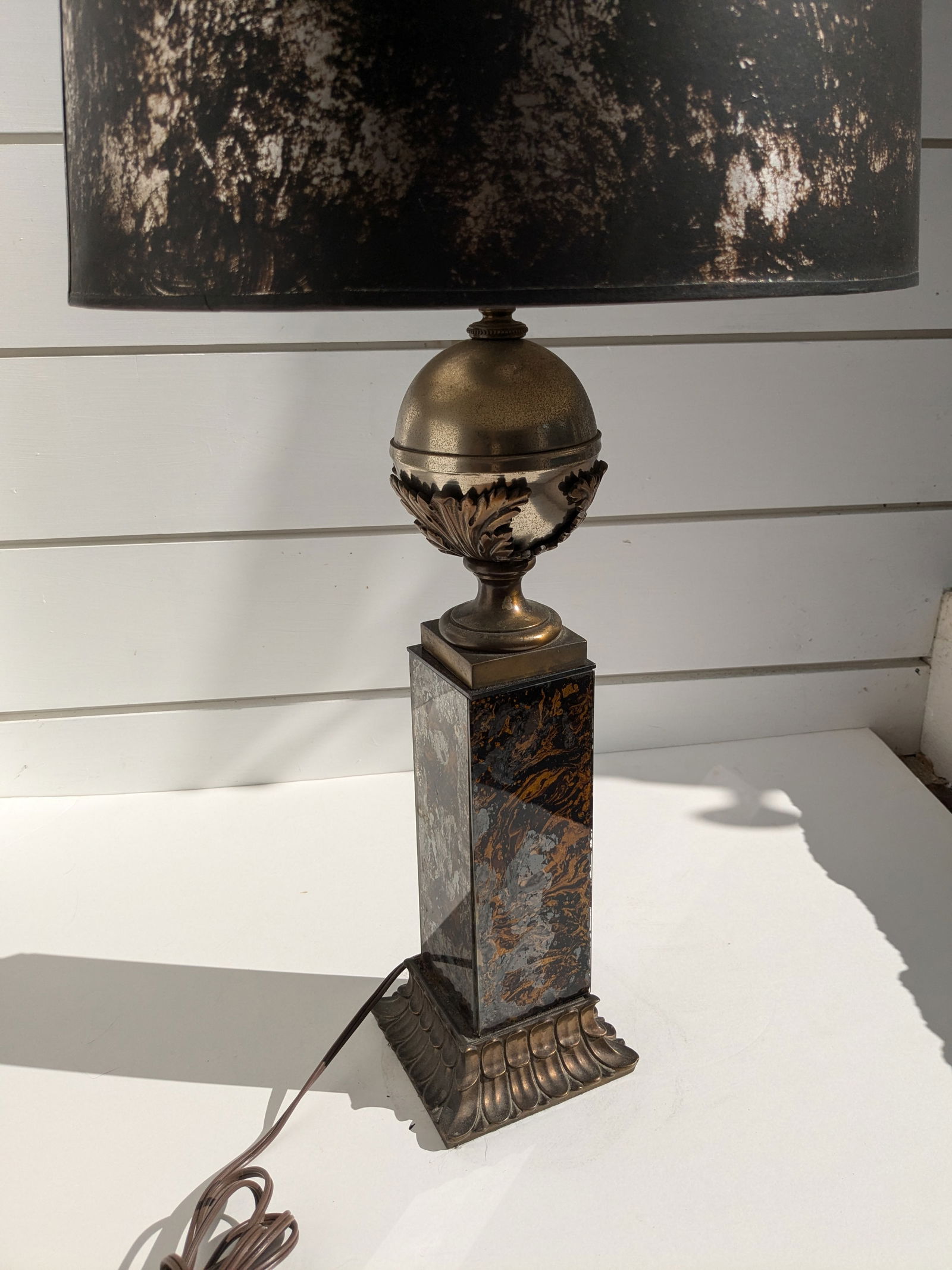 Mid 20th Century Bronze and Marbled Glass Table Lamp - 8