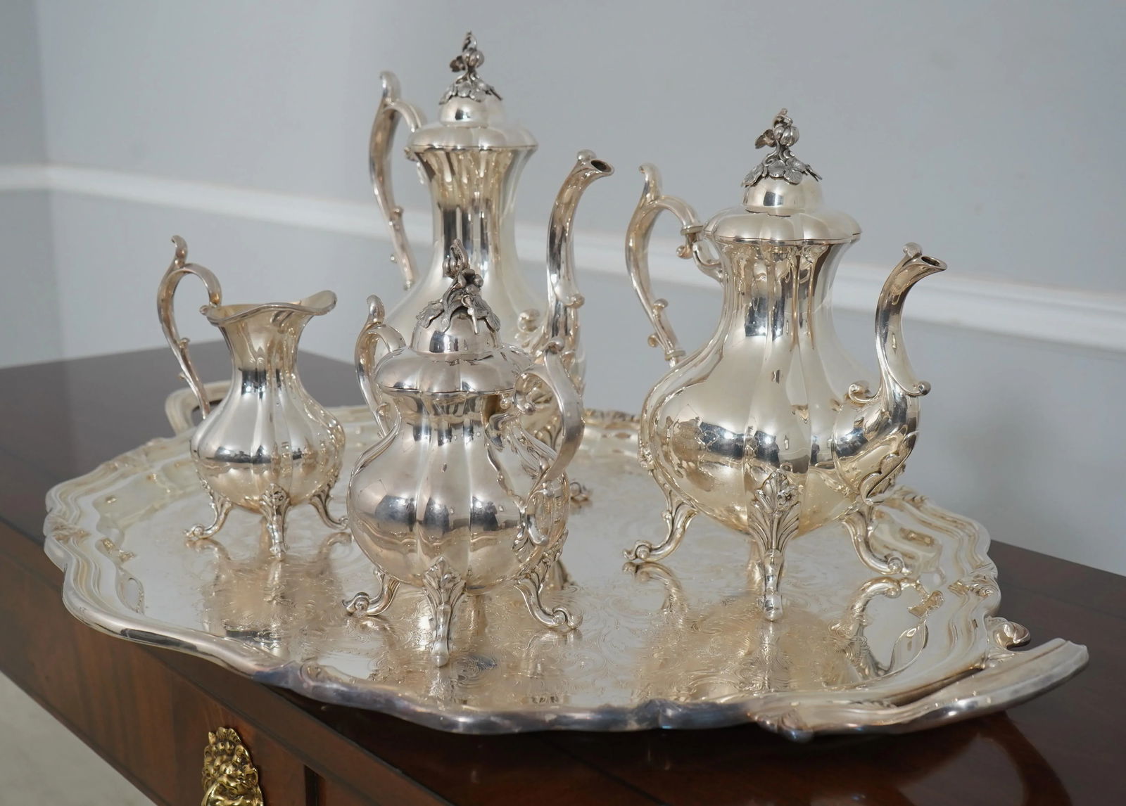 1970s Reed & Barton Winthrop Silver Plate Tea Set With Tray- 4 Pieces - 2