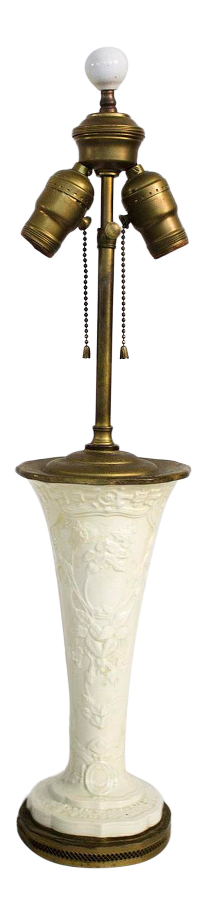 1940s Vintage White Porcelain and Brass Lenox Lamp: Vintage Lenox lamp with dual sockets & pull chains. Wired & working. Measurements: Height to top of plateau (porcelain section) 12", Height to top of finial 24" (loosen screw to adjust shaft 1/2" up o