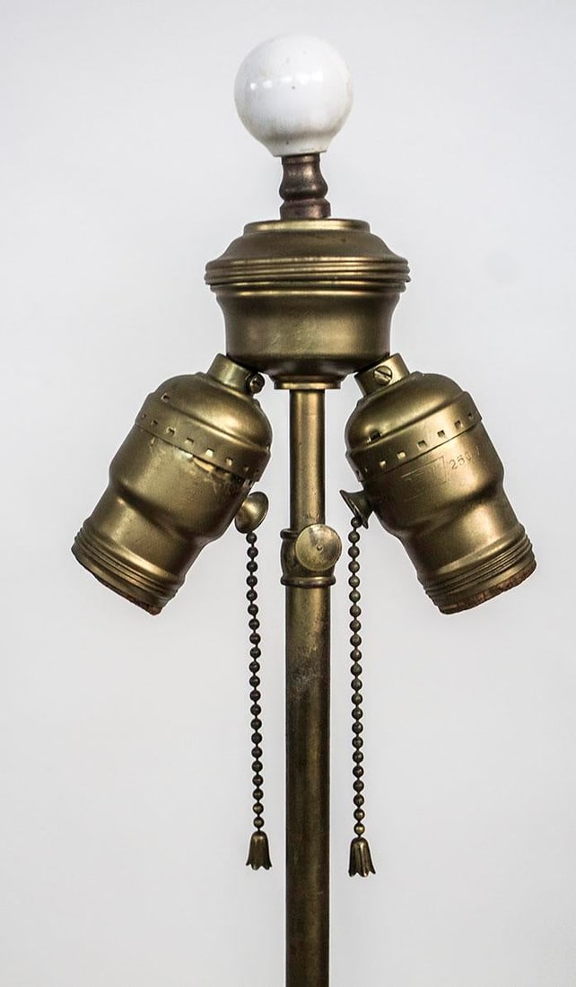 1940s Vintage White Porcelain and Brass Lenox Lamp - 5