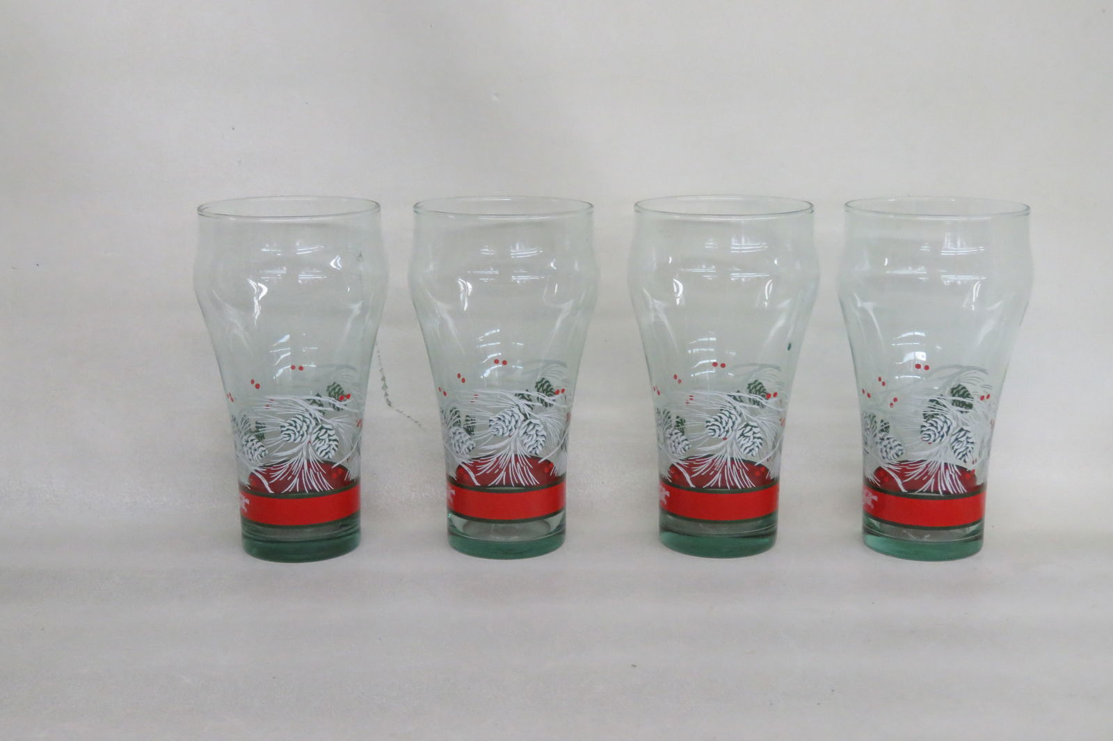 Libbey Coca Cola Christmas Holiday Pine Cone Tumbler Water Juice Cups Set of Four - 4