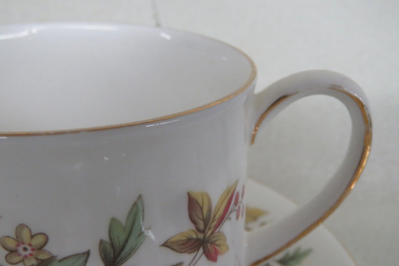 Royal Standard Lyndale England Tea Cup Saucer and 3 Dessert Plates - 11