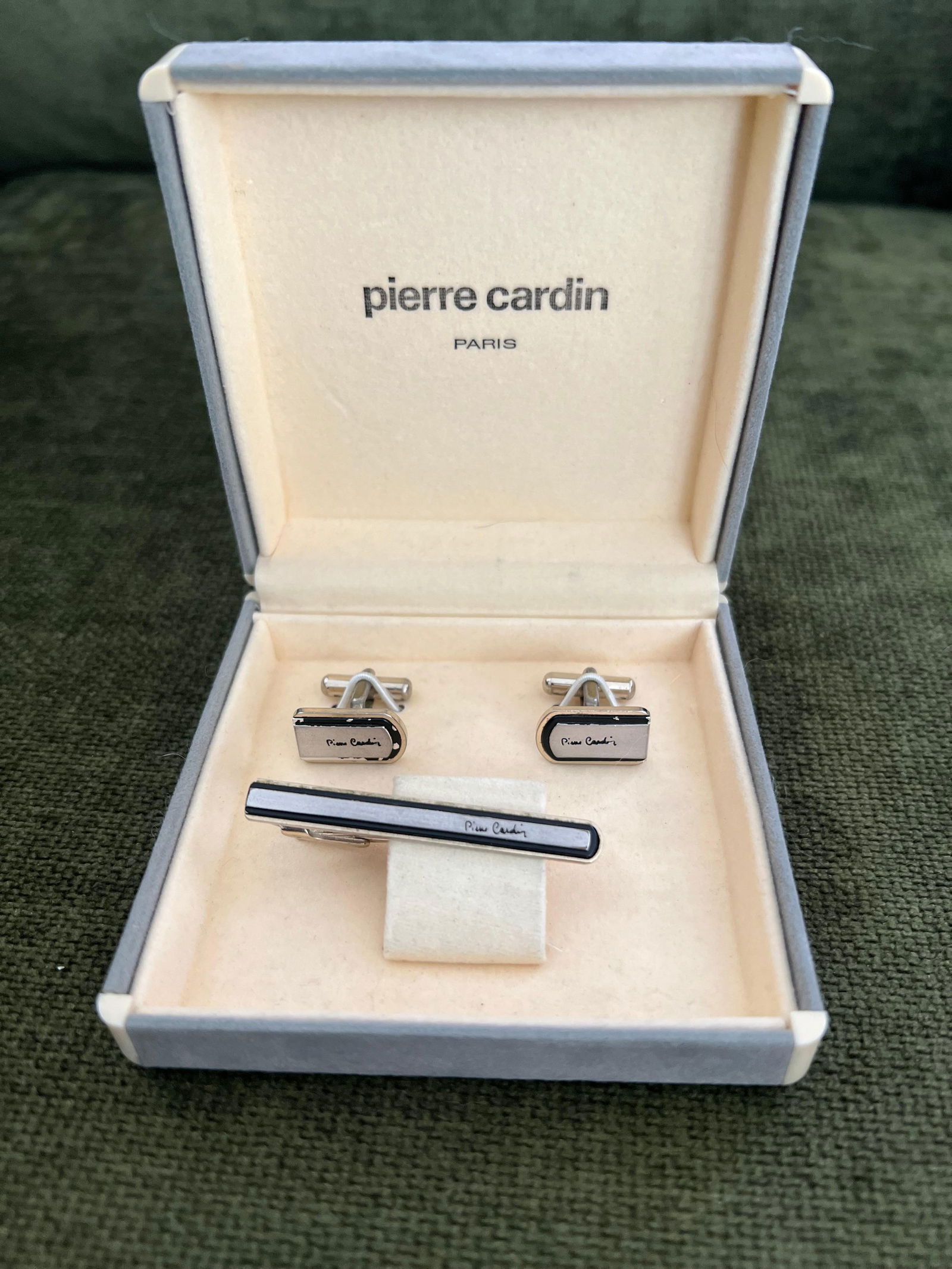 Vintage PIERRE CARDIN Steel Cufflinks & Tie Clip With Original Case Circa 1970 - 11
