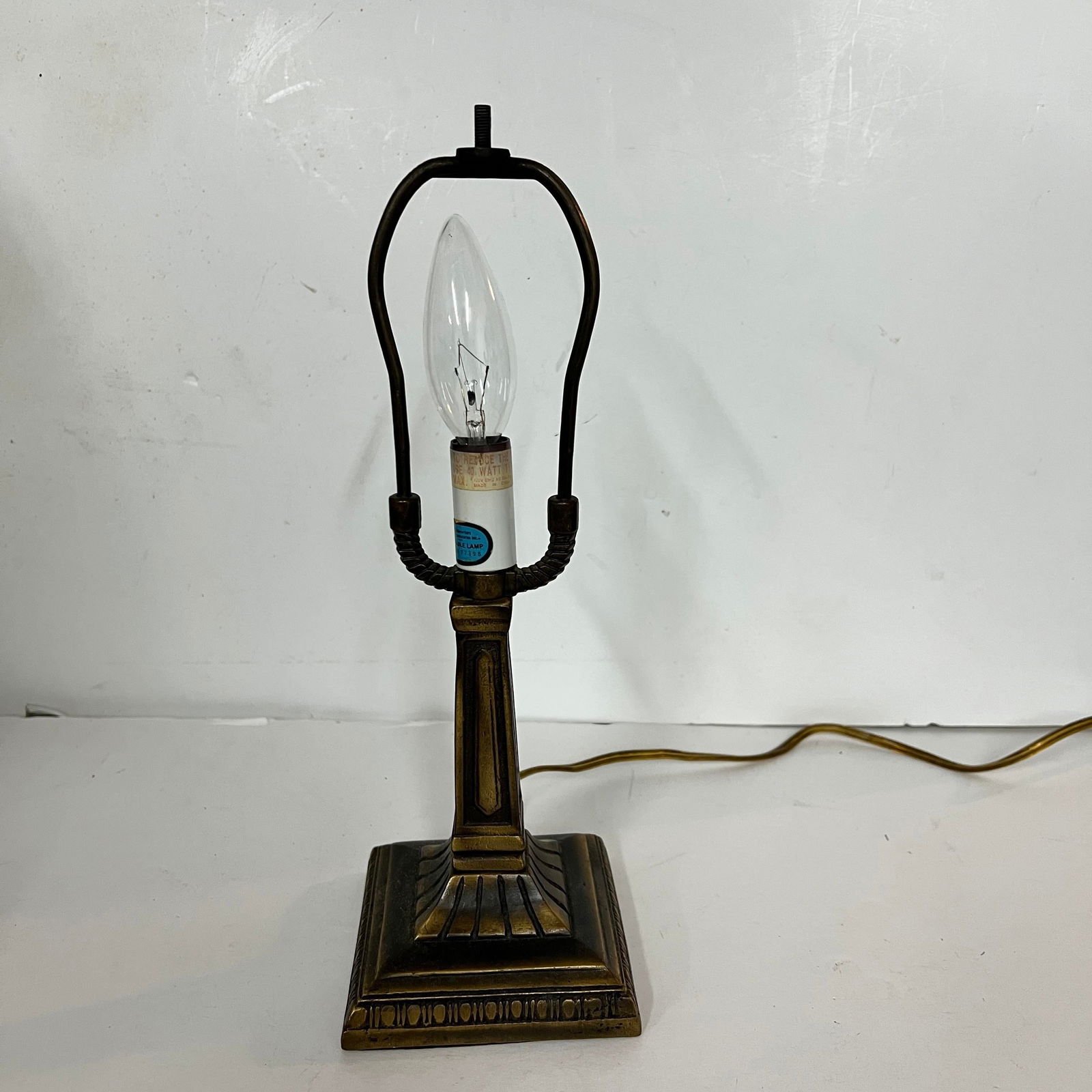Arts and Crafts Mission Leaded Glass Lamp - 4