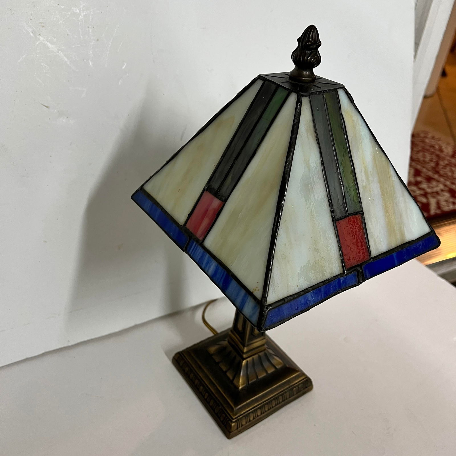 Arts and Crafts Mission Leaded Glass Lamp - 7