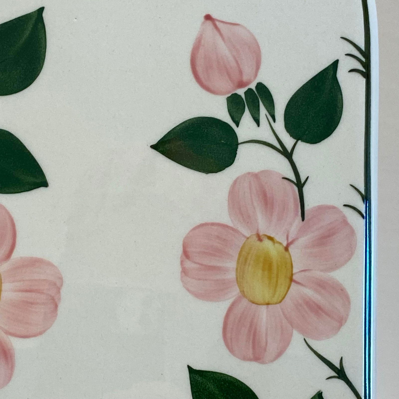 Vintage 1980s Villeroy & Boch Wild Rose Porcelain Cheese and Cracker Board - 2