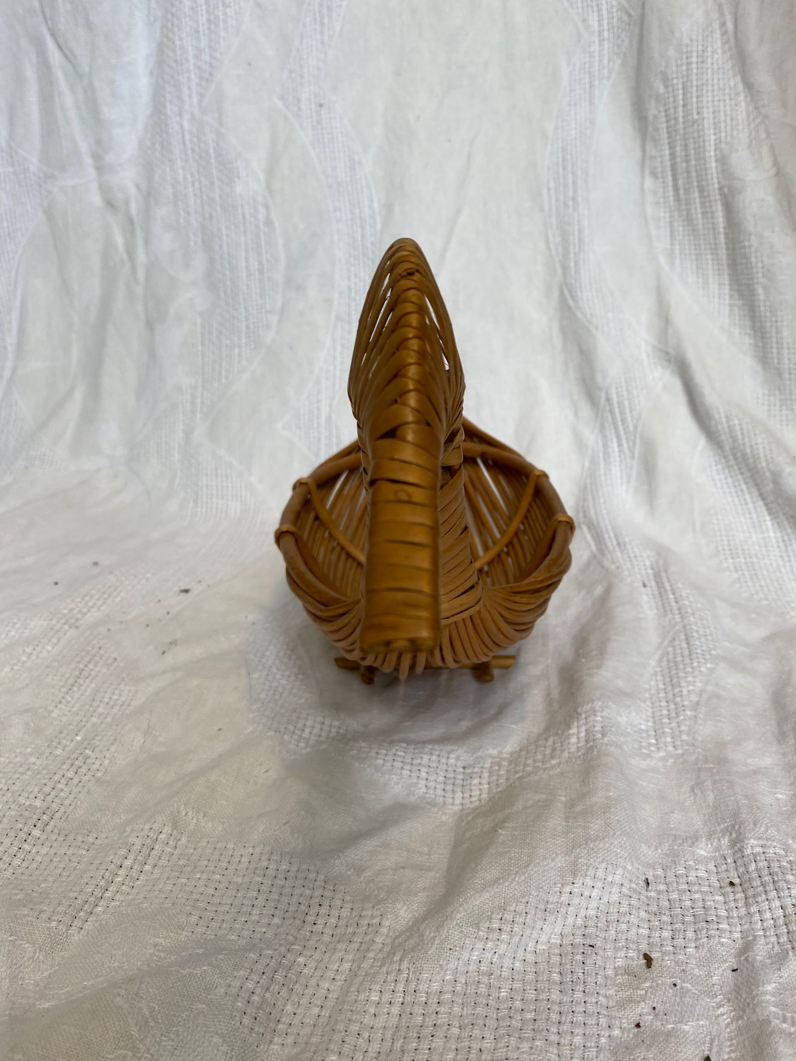 Vintage Wicker Duck Basket - 3