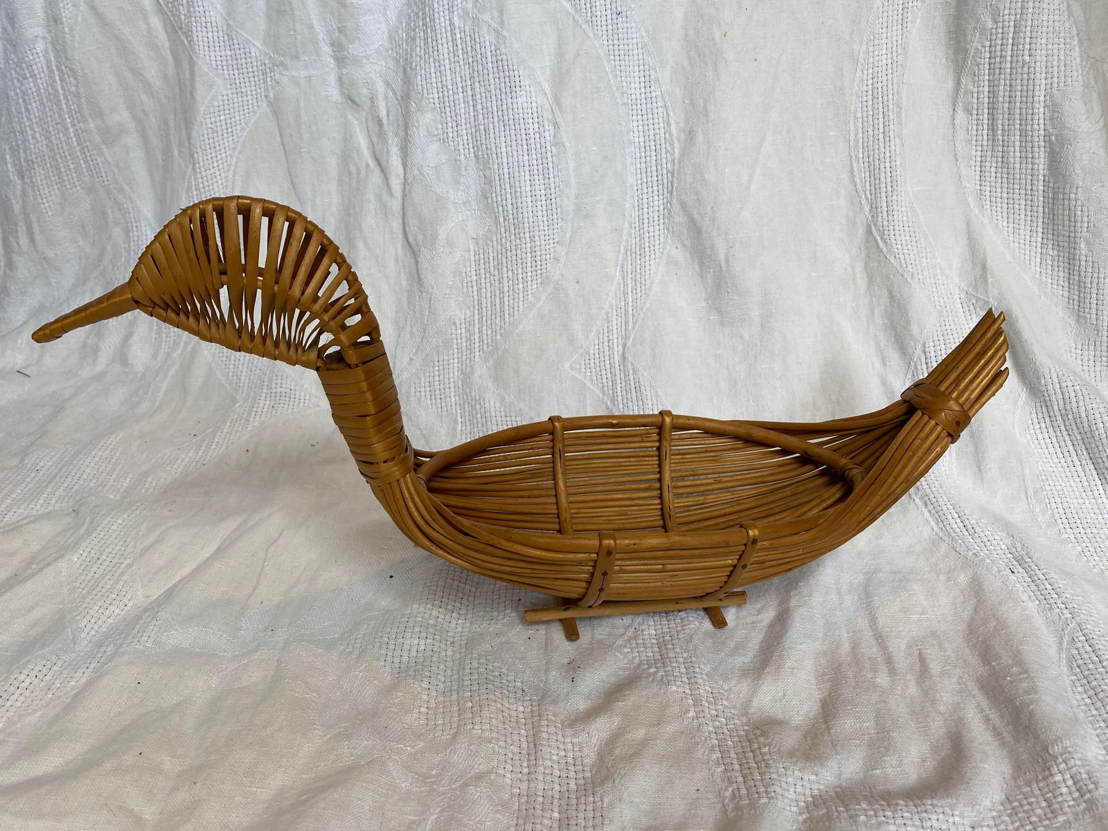 Vintage Wicker Duck Basket - 8
