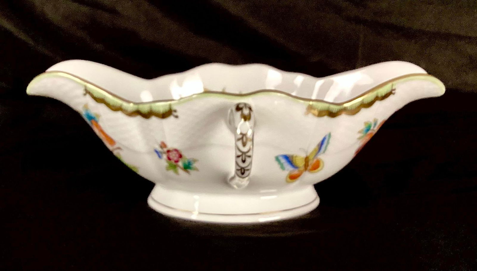 Herend Queen Victoria Gravy Boat - 8