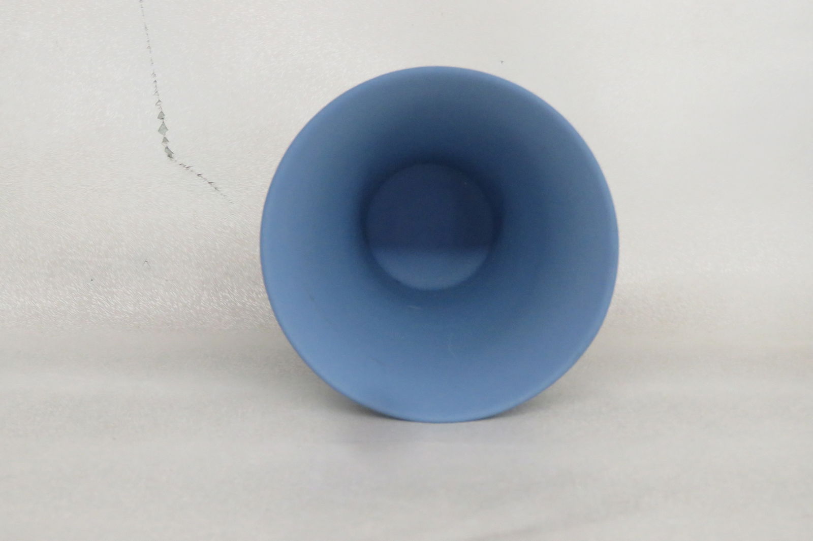 Wedgwood Blue Jasperware Grecian Women and Cherubs Trumpet Vase Posy Pot 4379b - 10