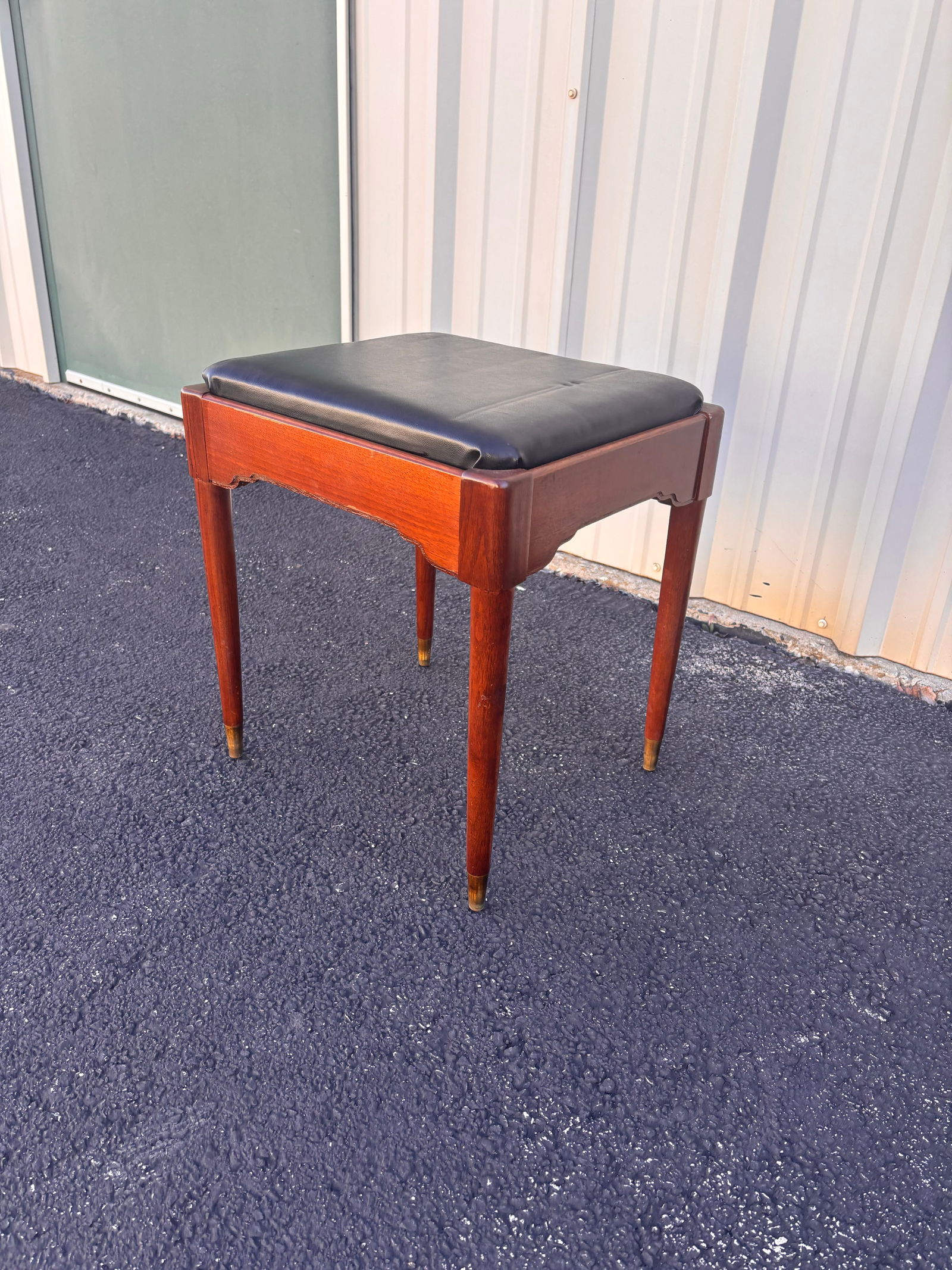 1960s Vinyl and Walnut Vanity Stool - 5