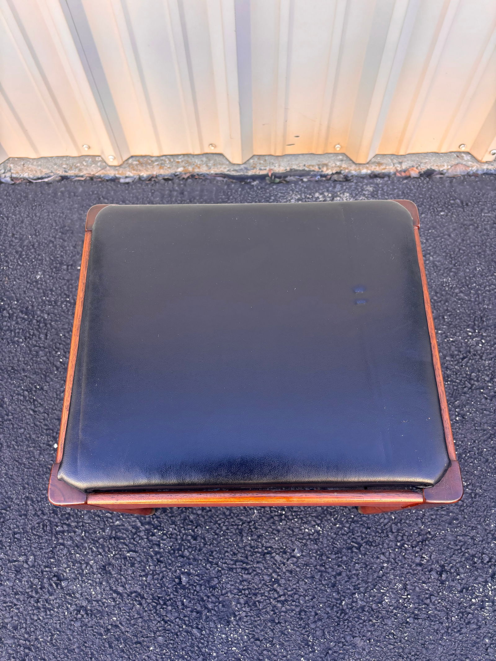 1960s Vinyl and Walnut Vanity Stool - 6