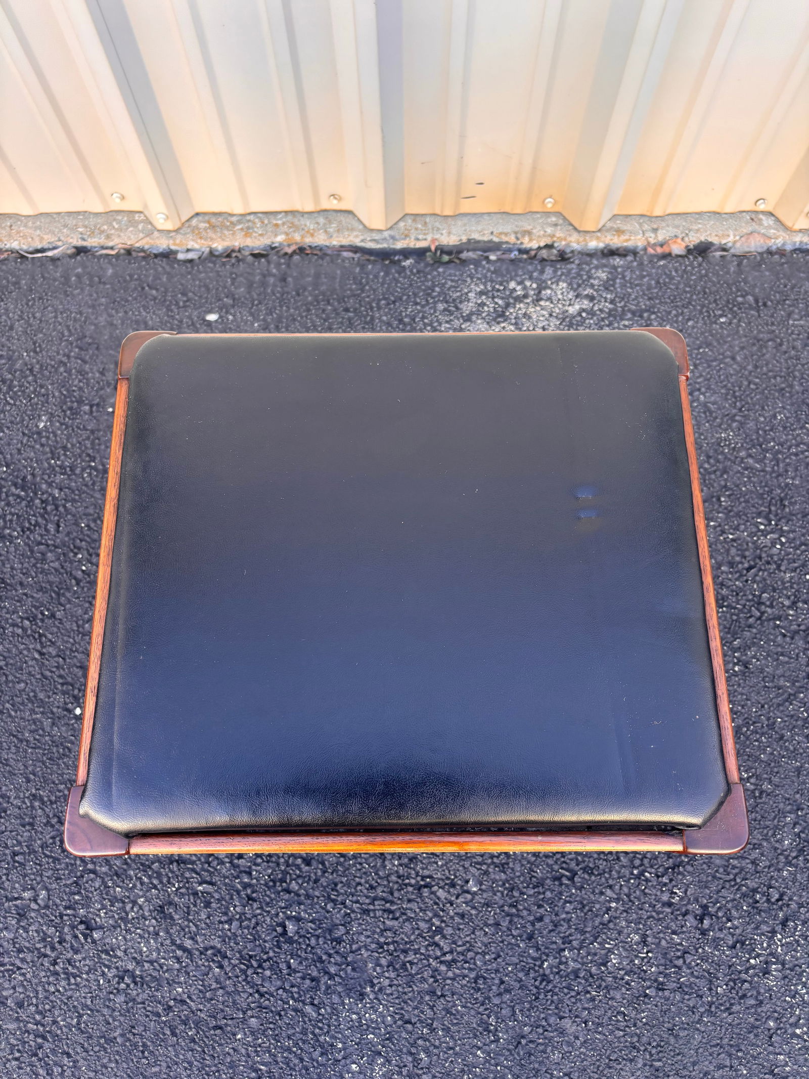 1960s Vinyl and Walnut Vanity Stool - 7