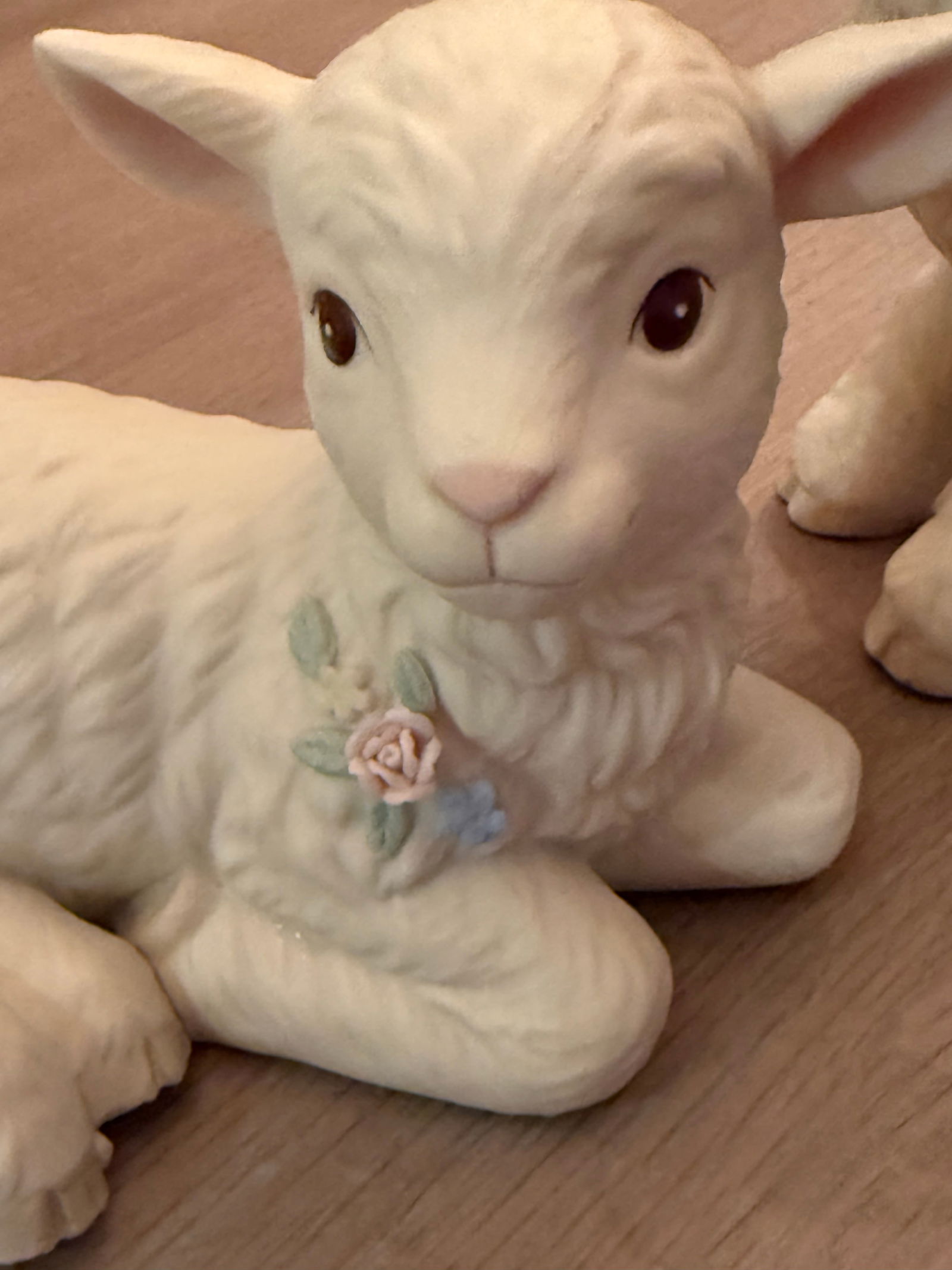 Two Little Lambs Vintage Figures - 2