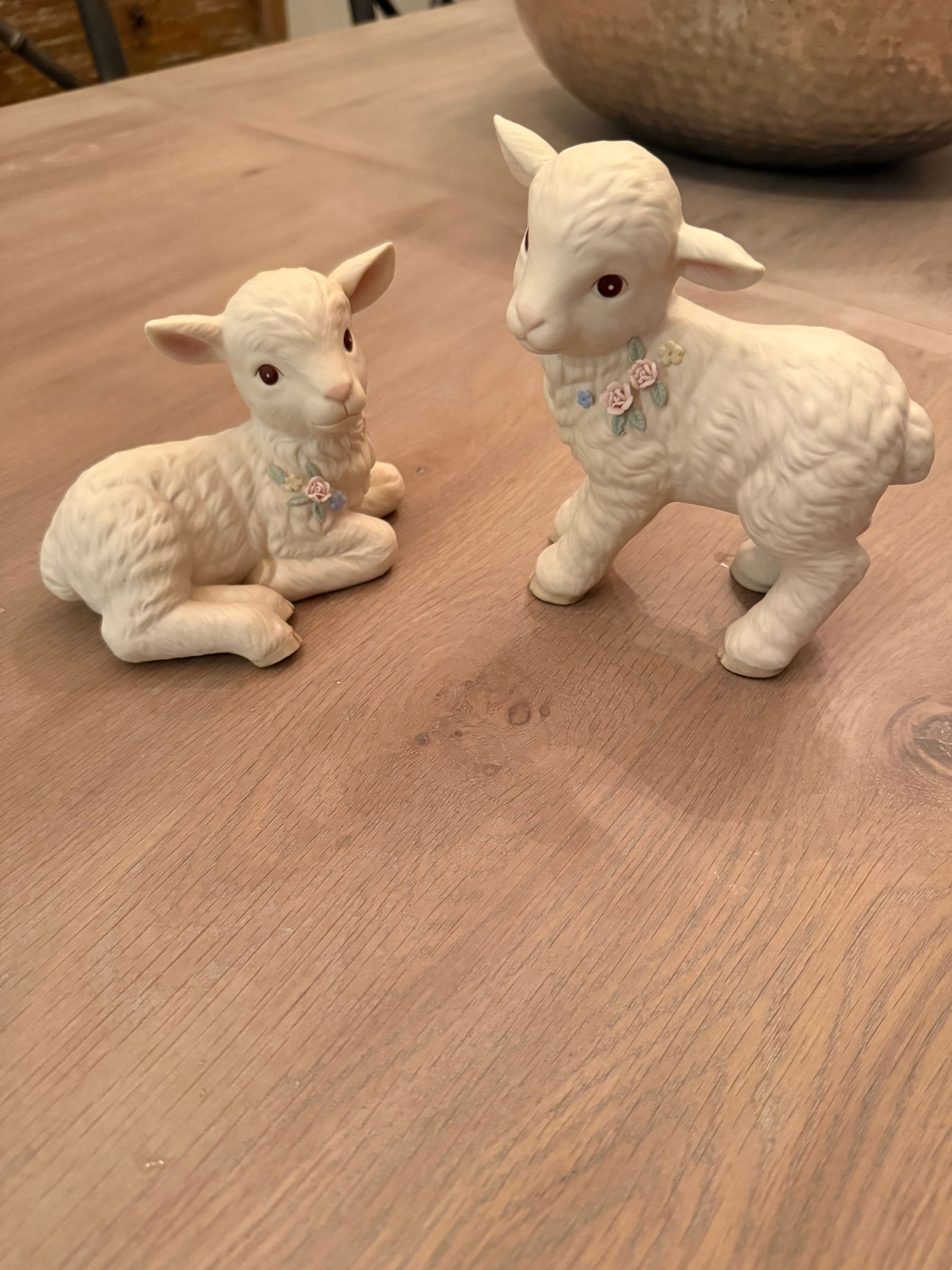 Two Little Lambs Vintage Figures - 8