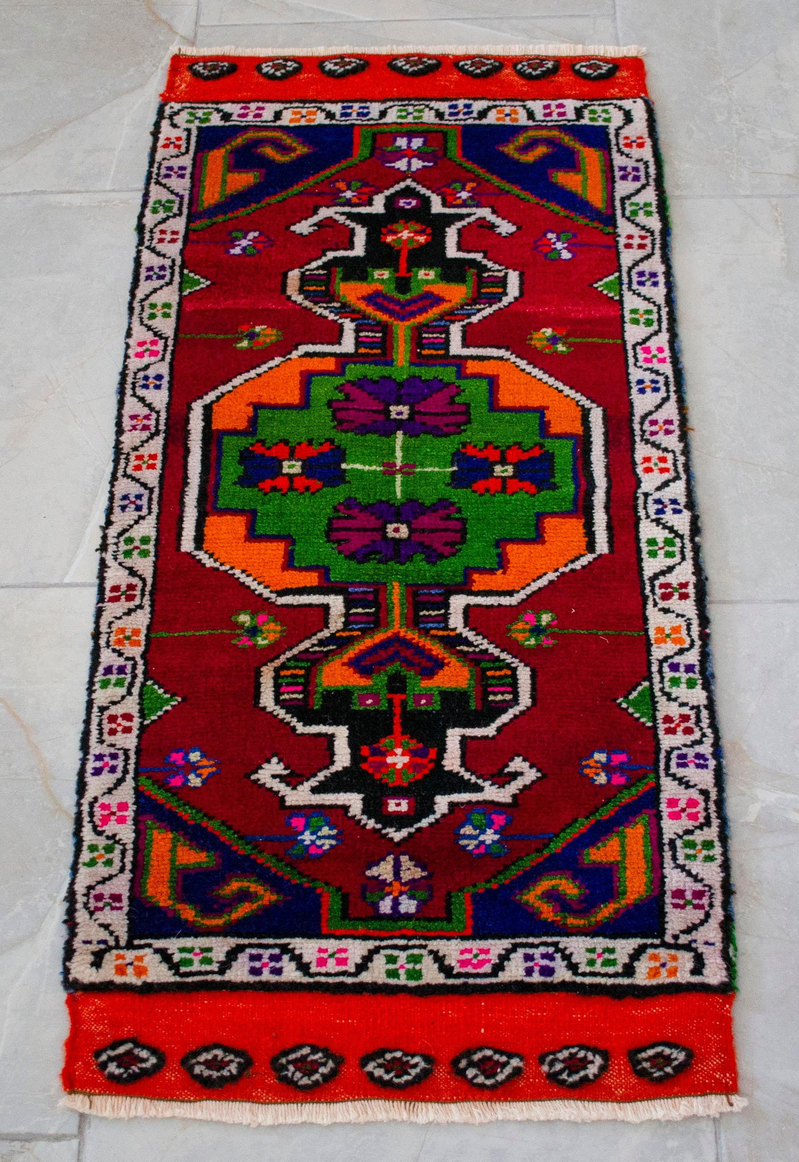 Hand Made Rug. Colorful Oushak Rug, Bath Mat, Kitchen Sink Decor Doormat 1'6" X 3'1" - 8