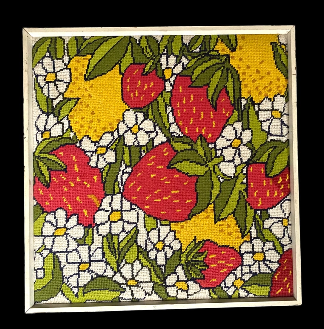 Vintage Handmade 1970s Strawberry, Lemon and Daisy Needlepoint Wallhanging in White Wood Frame - 7