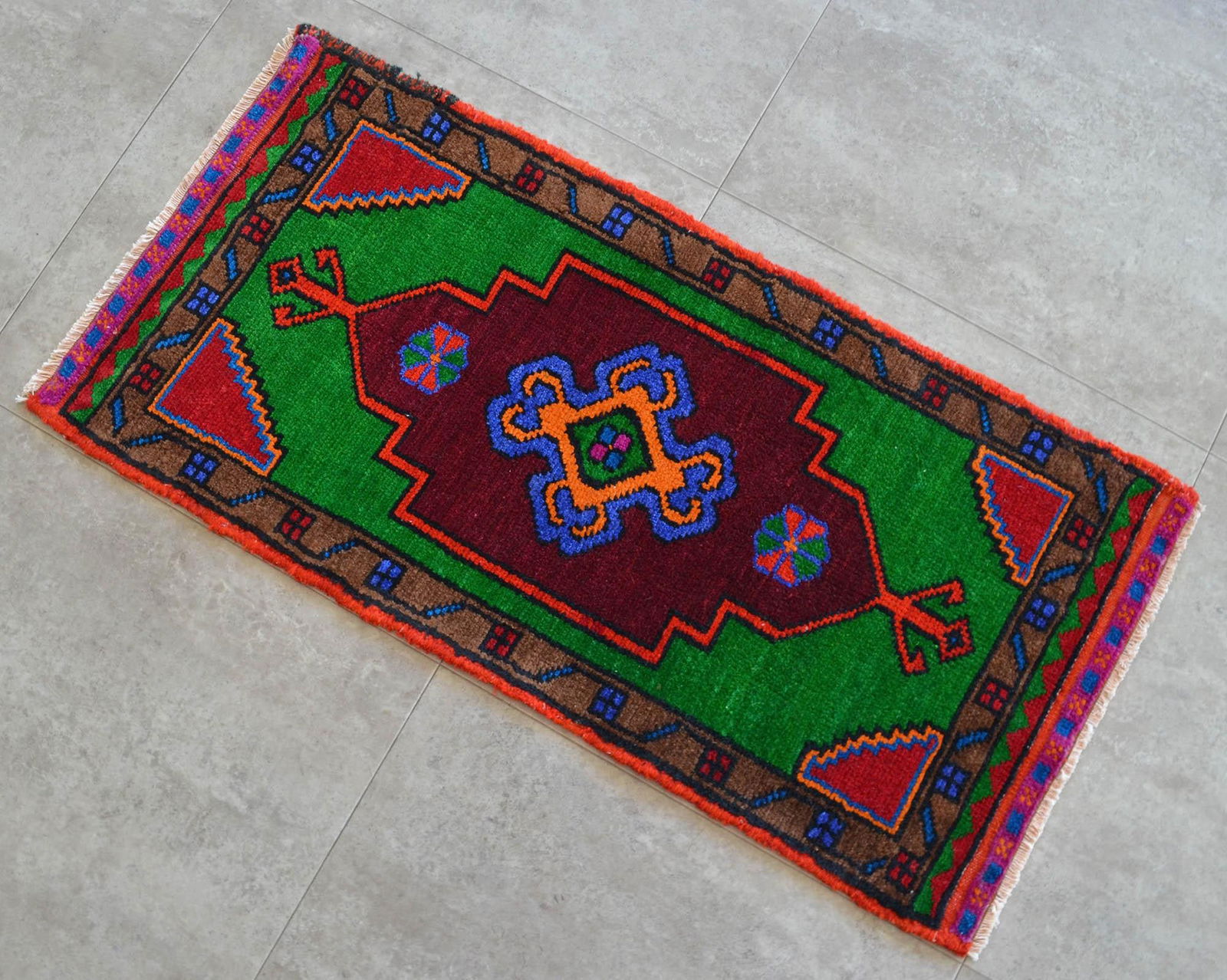 Hand Knotted Oushak Rug. Colorful Rug, Bath Mat, Laundry Decor 1'6" X 3' - 7