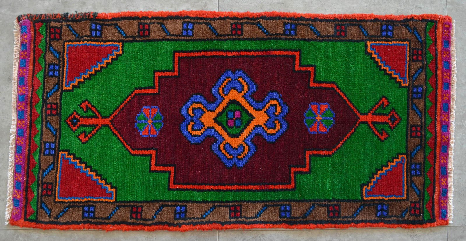 Hand Knotted Oushak Rug. Colorful Rug, Bath Mat, Laundry Decor 1'6" X 3' - 8