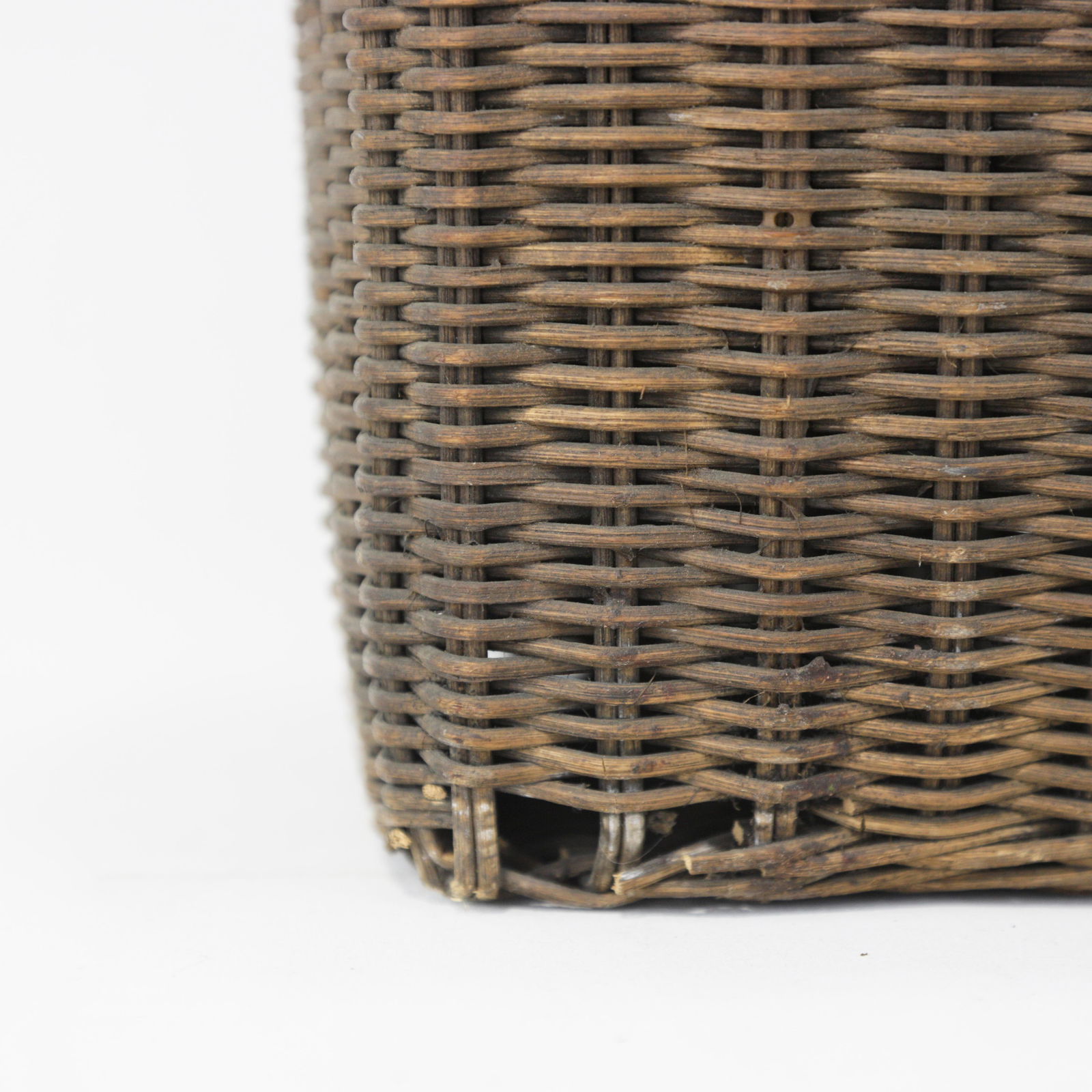 Vintage Woven Rattan Picnic Basket With Handle & Lid "“ Handwoven Storage & DÃ©cor - 9