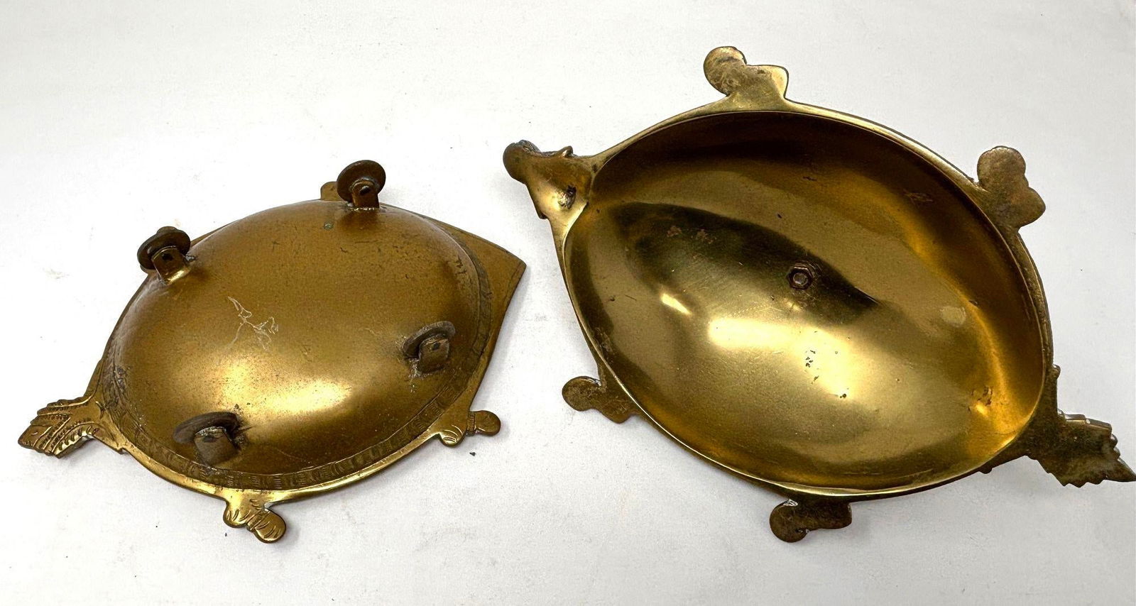 Brass Turtle Vintage Trinket Box With Peacock Finial - 7