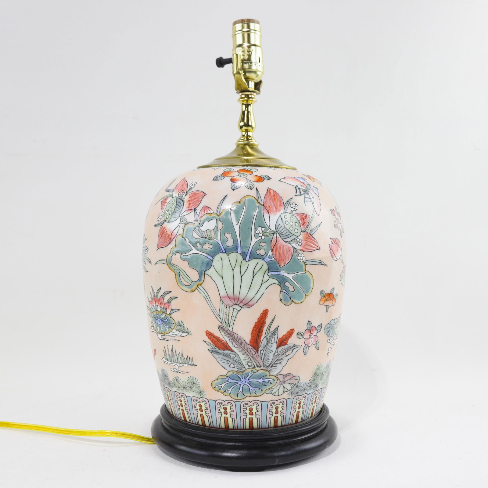 Large Vintage Chinese Porcelain Table Lamp With Mandarin Ducks and Floral Motif - 5